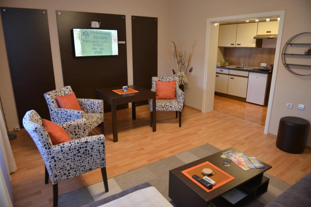Apartmani Tomic Kladovo Exteriör bild