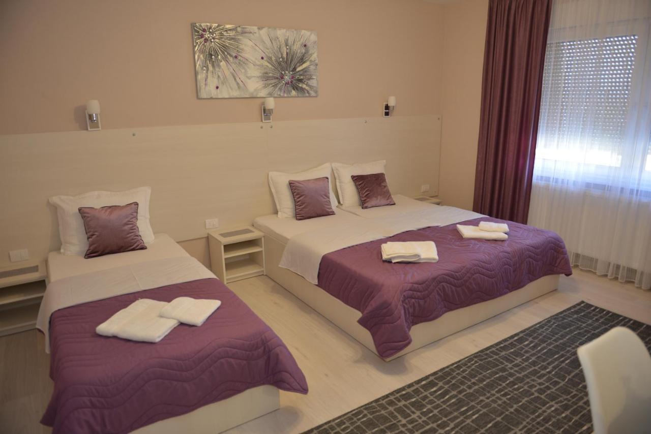 Apartmani Tomic Kladovo Exteriör bild